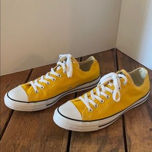 Converse Chuck Taylor All Star in yellow 10.5